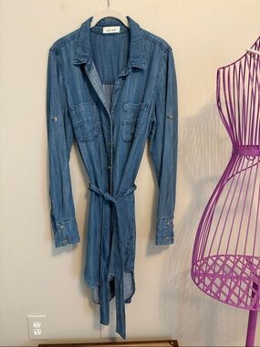 Bella Dahl Light Blue Chambray Shirt Dress